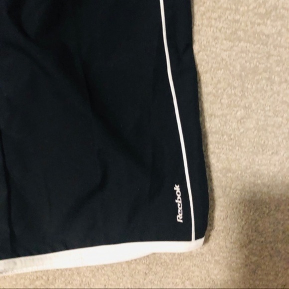 NEW Reebok capris! Windbreaker - Picture 3 of 5